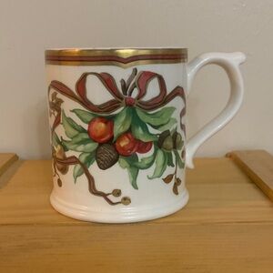 Tiffany & co garland  Christmas Holiday Mug with Ribbon and Pinecone Design 630